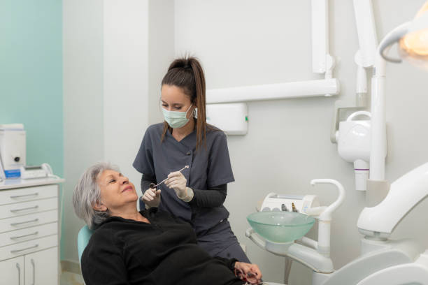 Best Walk-In Emergency Dentist in Pasadena Hills, FL